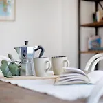 Casa Brando Дом отдыха Коральео